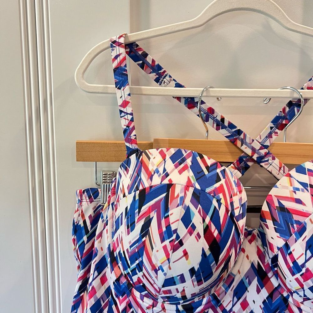 Torrid Tankini Swim Top Geo Print Peplum Push-up Pink and Blue Multicolor Size 4 - Picture 3 of 7